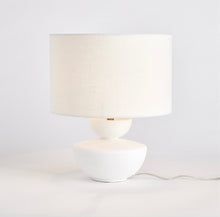 Load image into Gallery viewer, Brooke Lamp