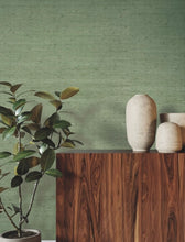 Load image into Gallery viewer, Horizontal Jute Evergreen Wallpaper