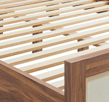 Load image into Gallery viewer, Capri Wood Grain Queen Platform Bed in Walnut