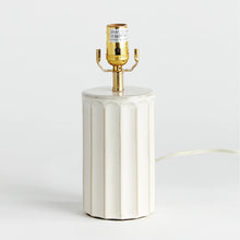 Load image into Gallery viewer, Austin Lamp