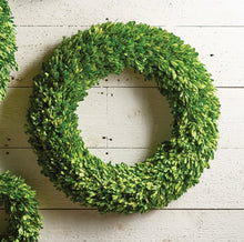 Load image into Gallery viewer, BOXWOOD WREATH 24"