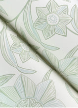 Load image into Gallery viewer, Star Flower Light Green Floral Trail Wallpaper
