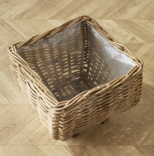 Load image into Gallery viewer, Sylvie Square Taper Basket
