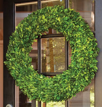 Load image into Gallery viewer, BOXWOOD WREATH 30&quot;
