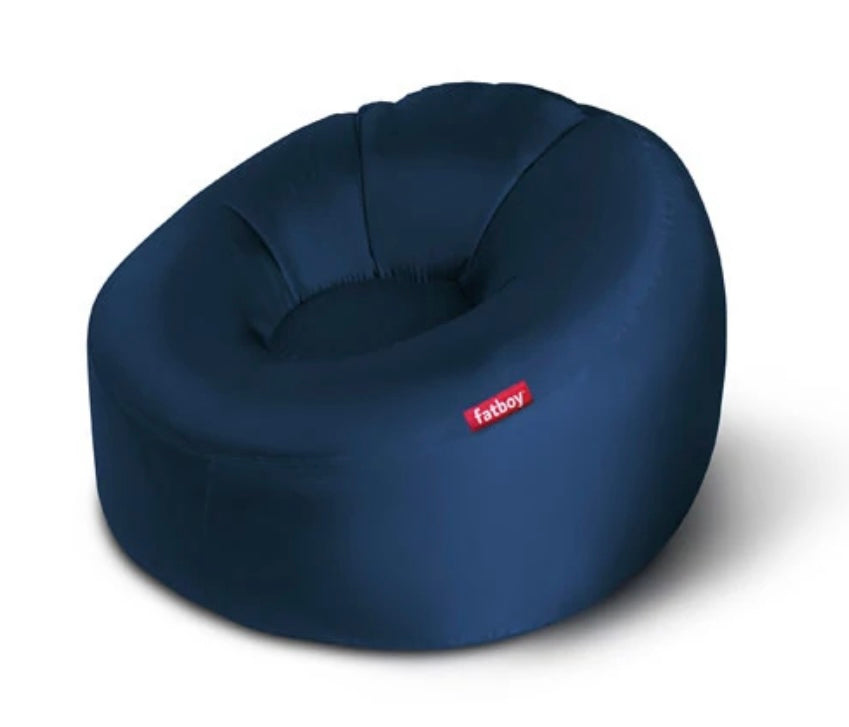LAMZAC O inflatable lounge chair.